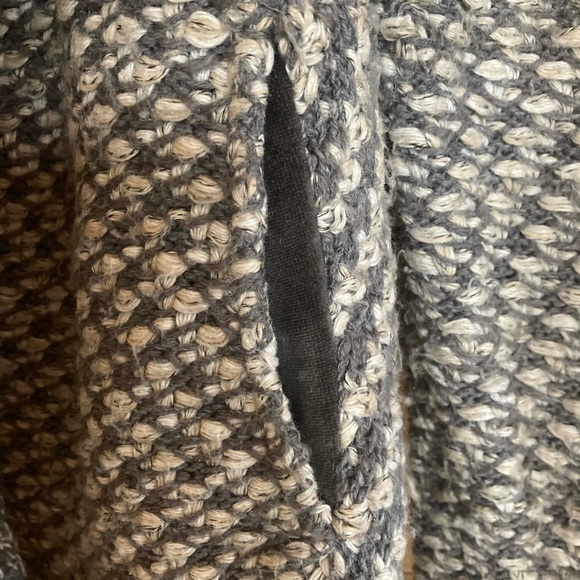 Sweater blazer with button - Picture 2 of 4